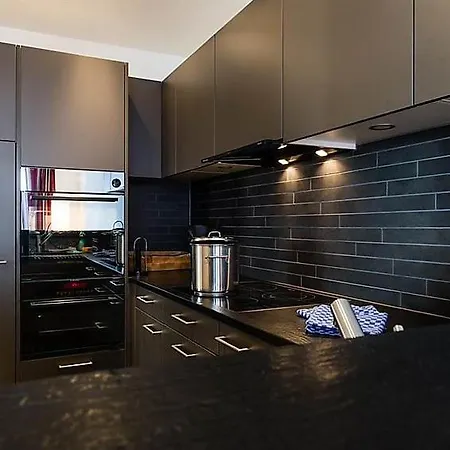 Apartament Sleeps 6 Wifi *